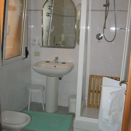 Hotel Elena